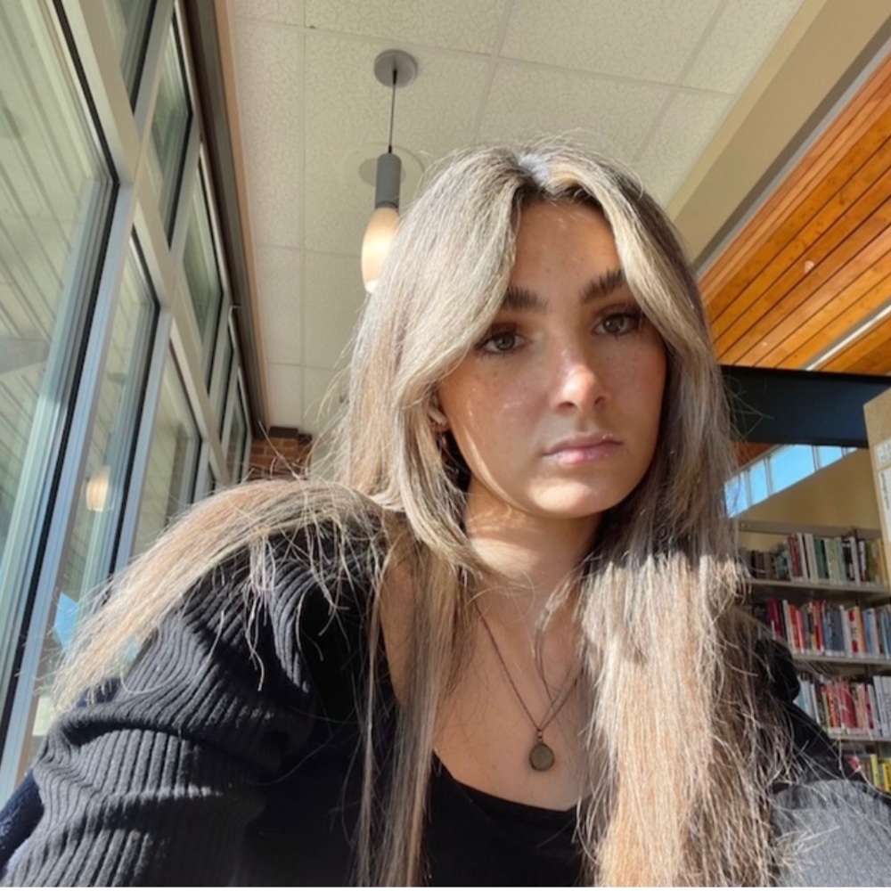 Meet your Posher, Maya